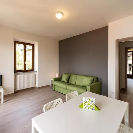 Daire Regolo House *